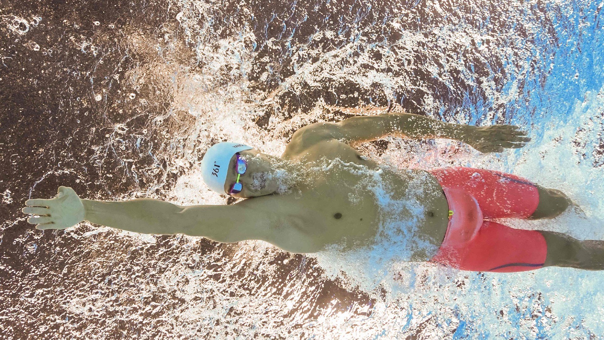 尼尔·巴特尔的防守技术日趋成熟，为袋鼠队带来稳定表现，巴特尔防守奥尼尔视频